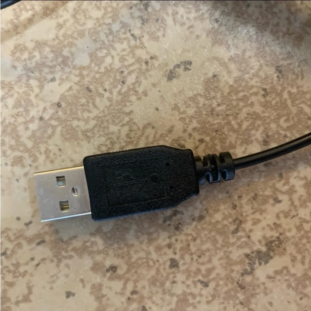 New! “Acer” Genuine Optical Wired USB 2 Button PC Computer Mouse. # DC1121101C.
